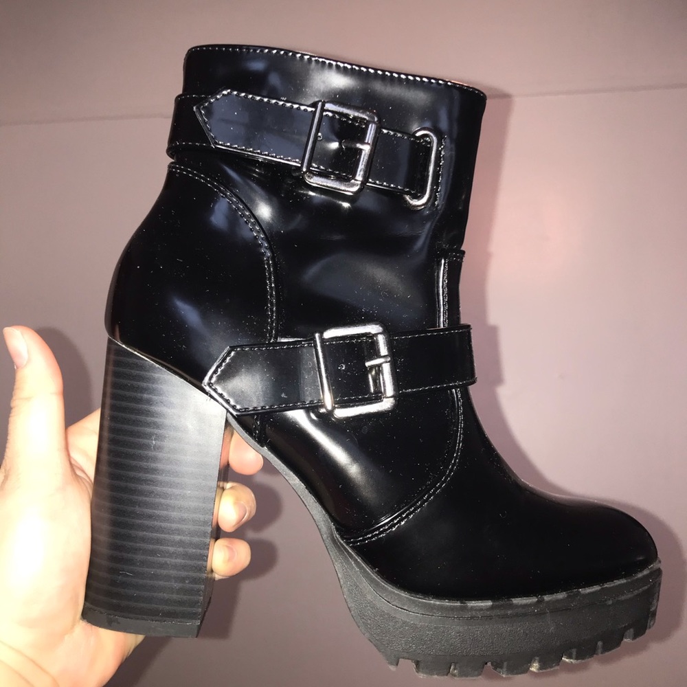 Combat Boots w/heel